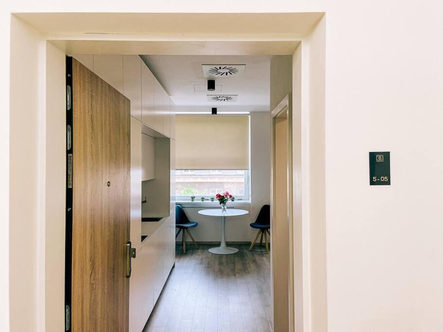 New Studio In Quiet Part Of The City Center Bratislava Eksteriør bilde
