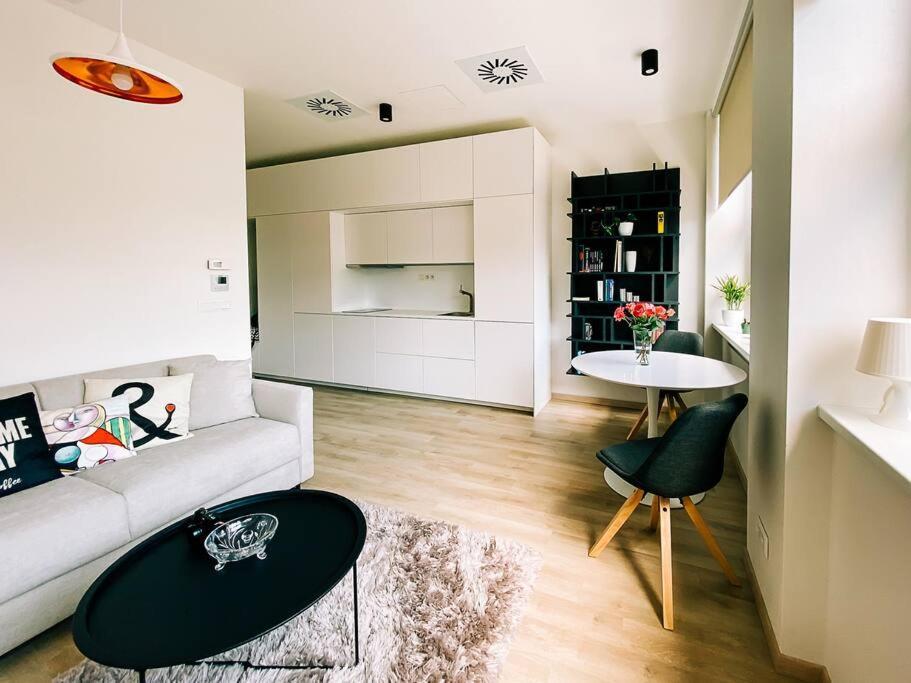 New Studio In Quiet Part Of The City Center Bratislava Eksteriør bilde